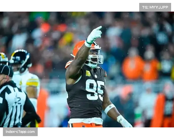 德州人主场不敌闪电 新秀四分卫遭受擒杀 德州人主场不敌闪电 新秀四分卫遭受擒杀