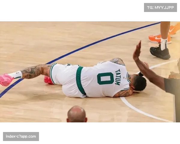 塔图姆跟腱伤势成隐患 凯尔特人核心缺阵影响球队战绩 塔图姆跟腱伤势成隐患 凯尔特人核心缺阵影响球队战绩