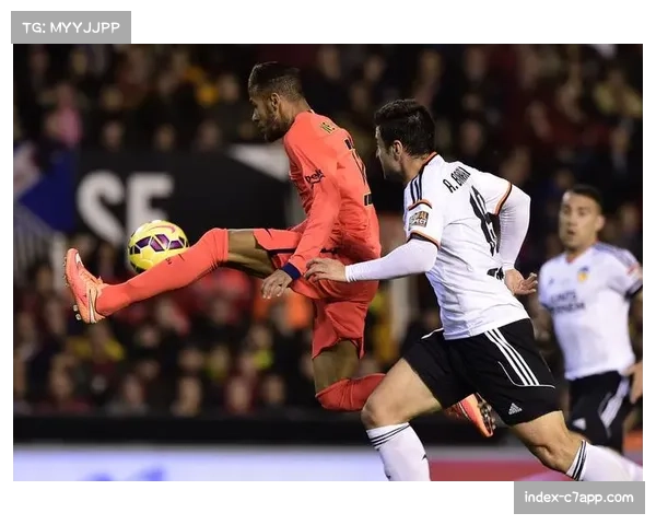 巴伦西亚伤病管理:科佩特踝关节扭伤恢复进度决定复出时间 巴伦西亚伤病管理:科佩特踝关节扭伤恢复进度决定复出时间